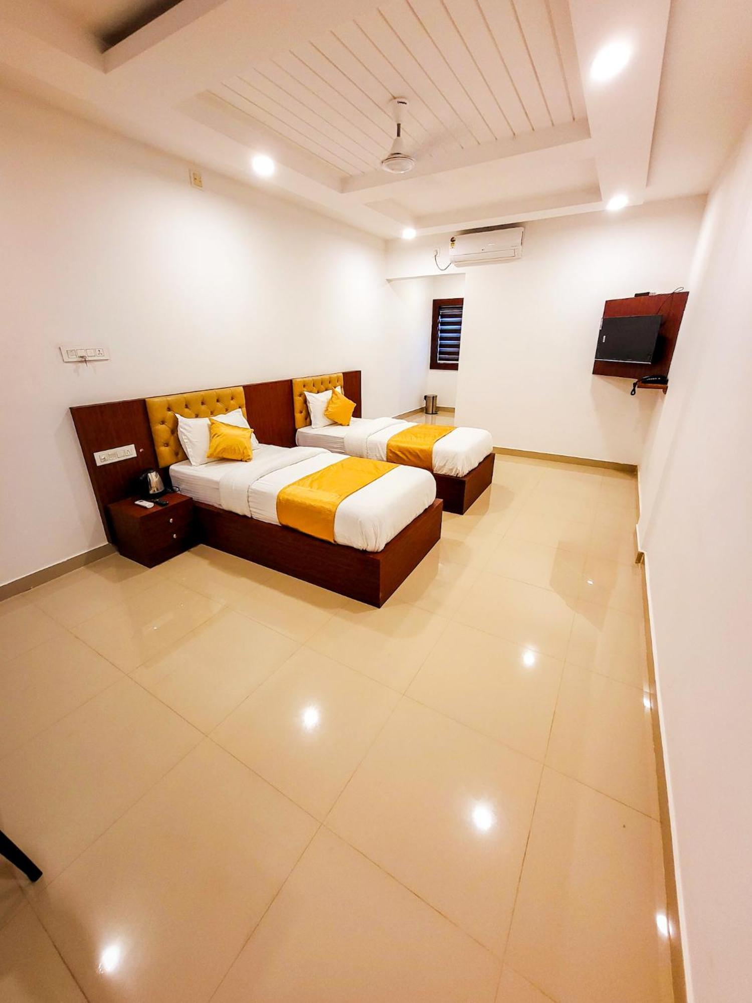 Thejaswini Residency Cheruvathur Nīleshwar 외부 사진