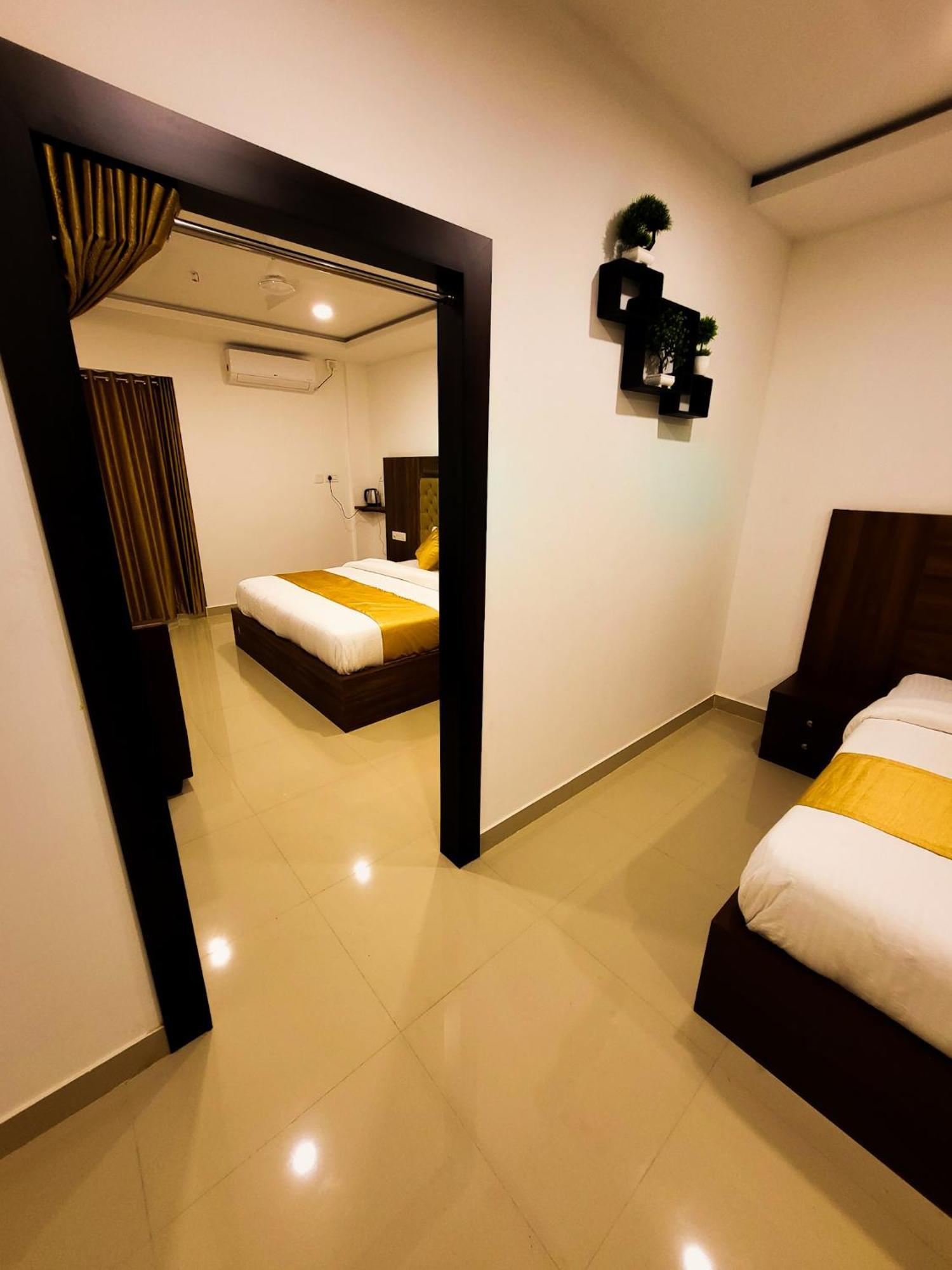 Thejaswini Residency Cheruvathur Nīleshwar 외부 사진