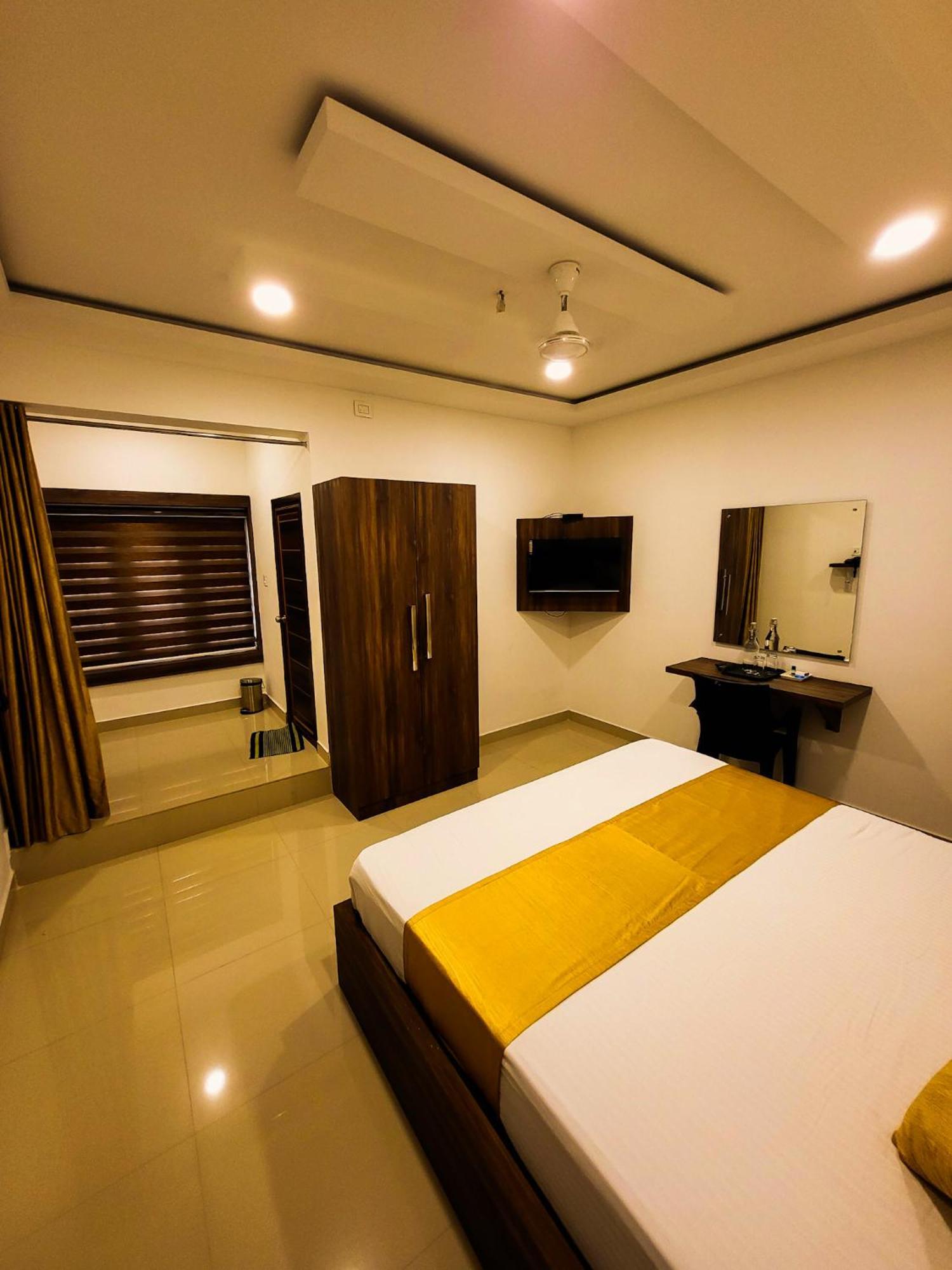 Thejaswini Residency Cheruvathur Nīleshwar 외부 사진